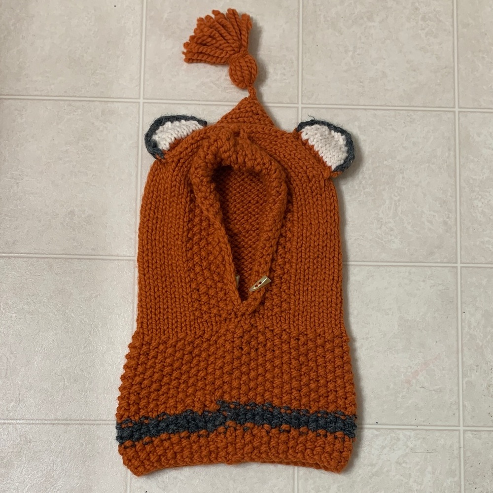 🌷3 for$25🌷Unbranded, US OS, Orange Grey & White Knit Fox Ear Cowl Neck Hat